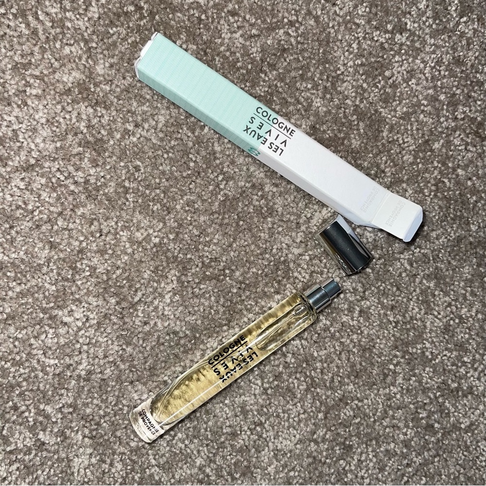 Les Eaux Vives Perfume -4